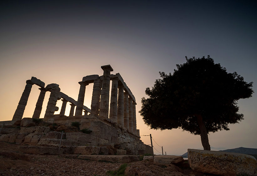 4-great-spots-in-Athens-to-enjoy-the-Full-Moon-4